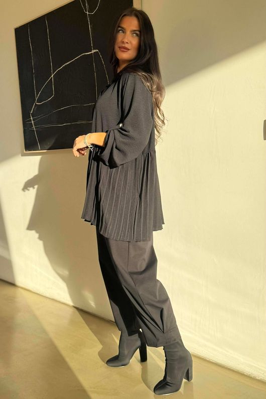 Suki Pleat Smock Blouse Black